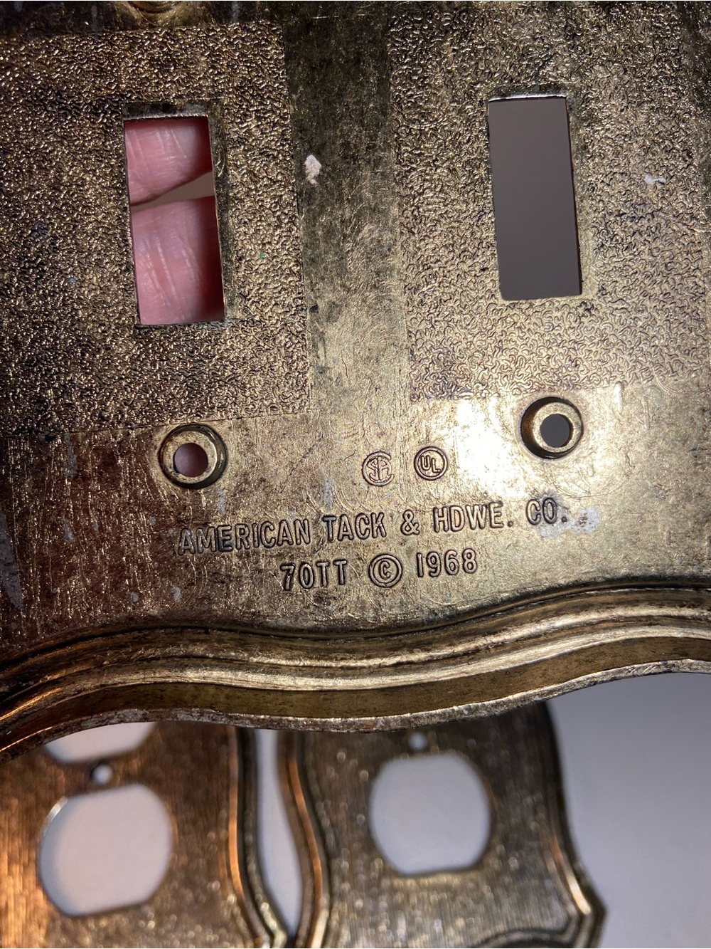 Vintage American Tack & Hardware 1968 Outlet Cover Plates Set o 6 - Picture 6 of 12